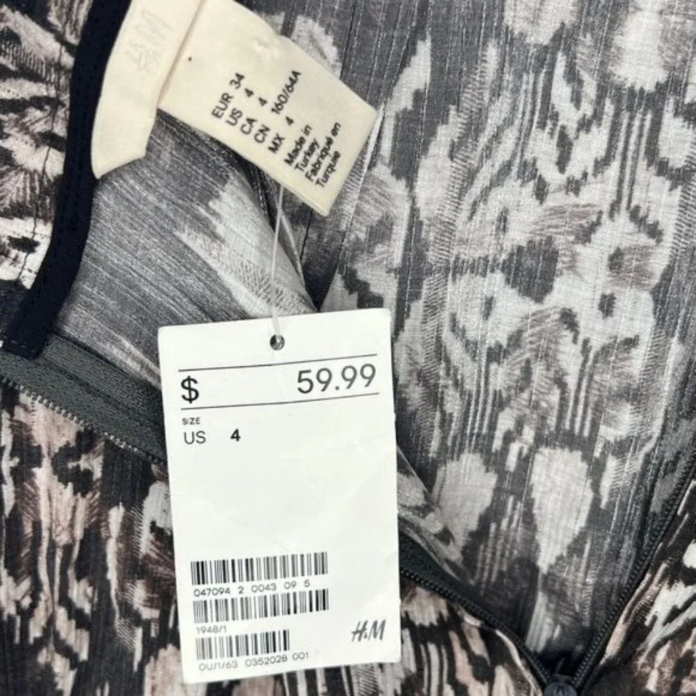 H&M Ruffle Skirt: Shimmery Abstract Print - Picture 4 of 5